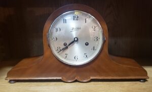 Q180 Mahogany Mantle Clock c.1920's
